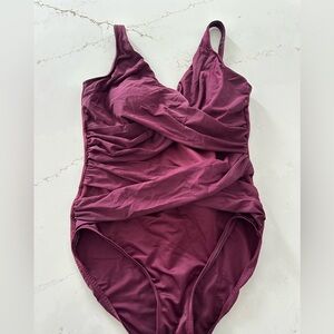 Miracle suit Ruched One-Piece Swimsuit in Berry Plum. Size 14
